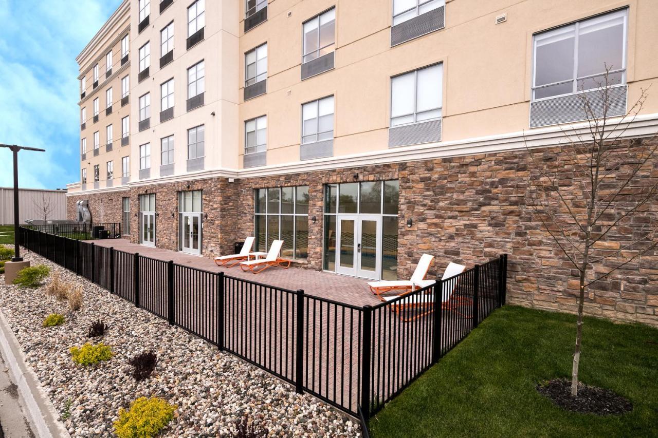 Holiday Inn & Suites Detroit - Troy By Ihg Esterno foto