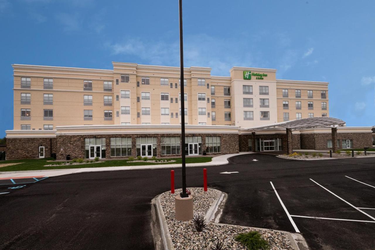 Holiday Inn & Suites Detroit - Troy By Ihg Esterno foto