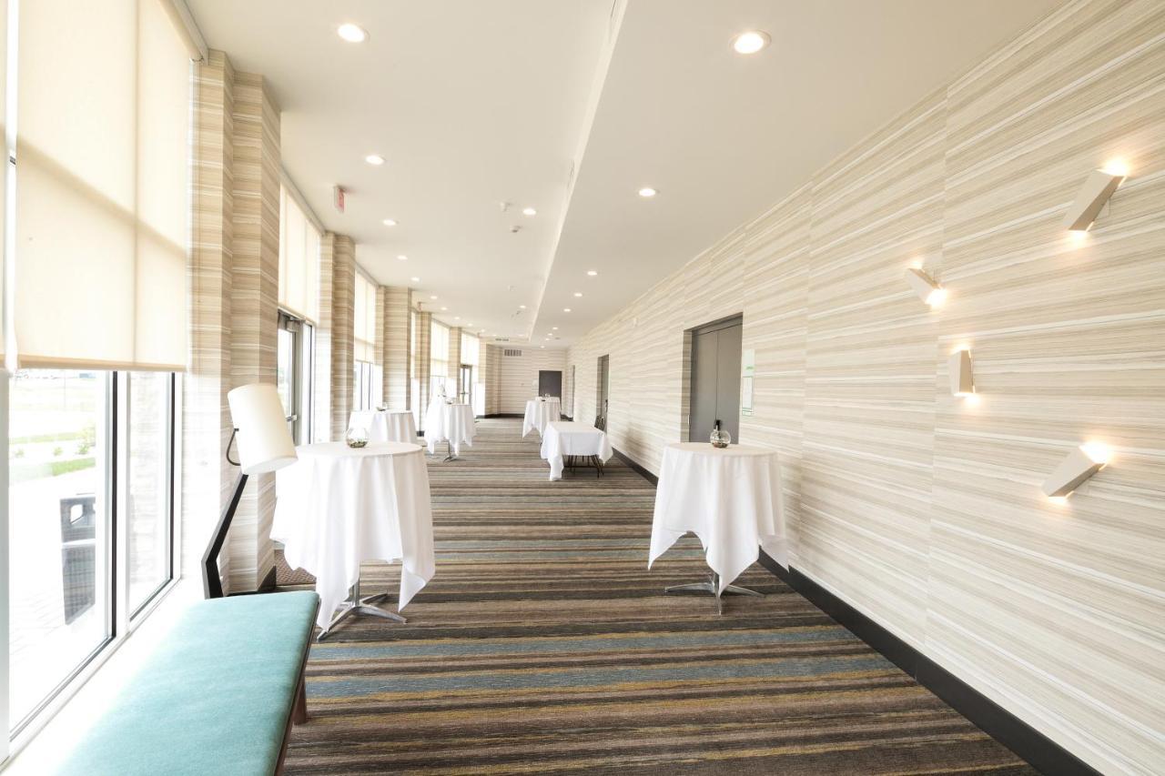 Holiday Inn & Suites Detroit - Troy By Ihg Esterno foto