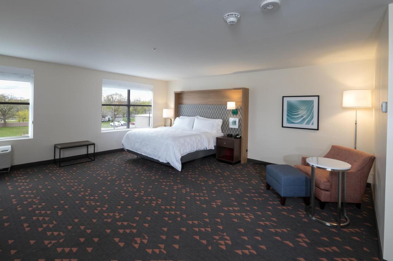 Holiday Inn & Suites Detroit - Troy By Ihg Esterno foto