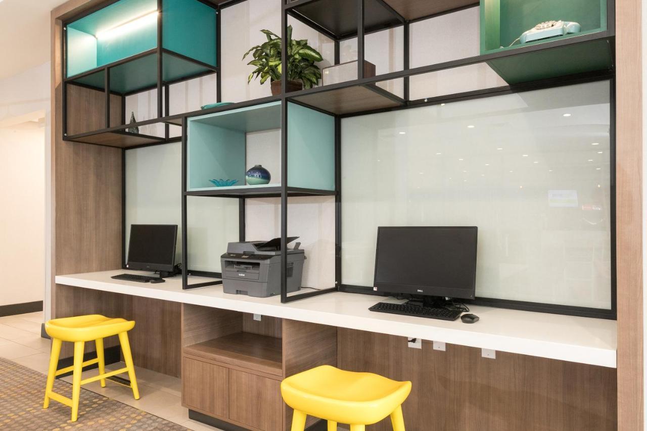 Holiday Inn & Suites Detroit - Troy By Ihg Esterno foto
