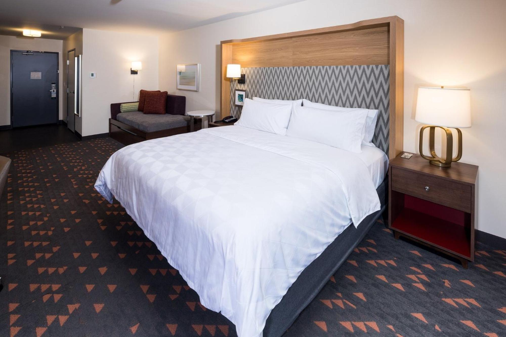 Holiday Inn & Suites Detroit - Troy By Ihg Esterno foto