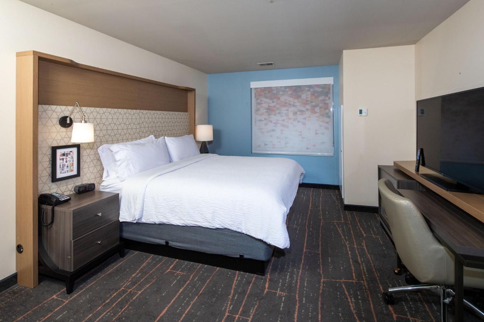 Holiday Inn & Suites Detroit - Troy By Ihg Esterno foto